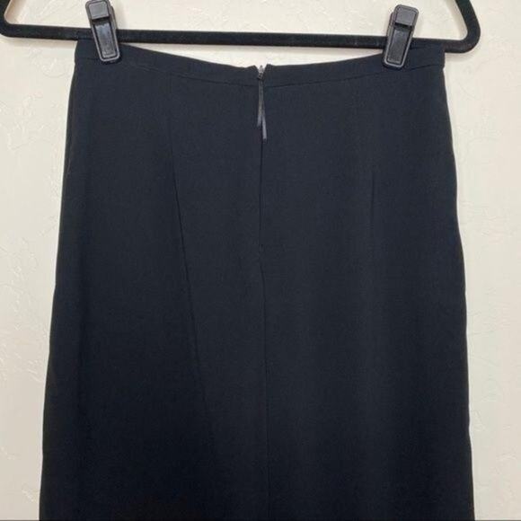 MaxMara Black Pleated Knee Length Skirt 6 - Picture 5 of 7